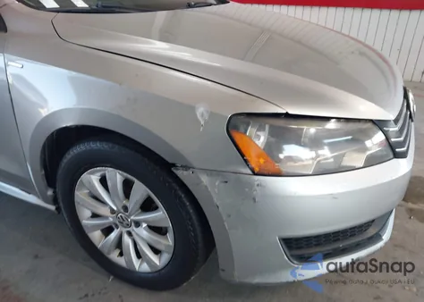 2014 Volkswagen Passat 2.5L S/2.5L Wolfsburg Edition from USA, damaged, VIN 1VWAP7A34EC022989